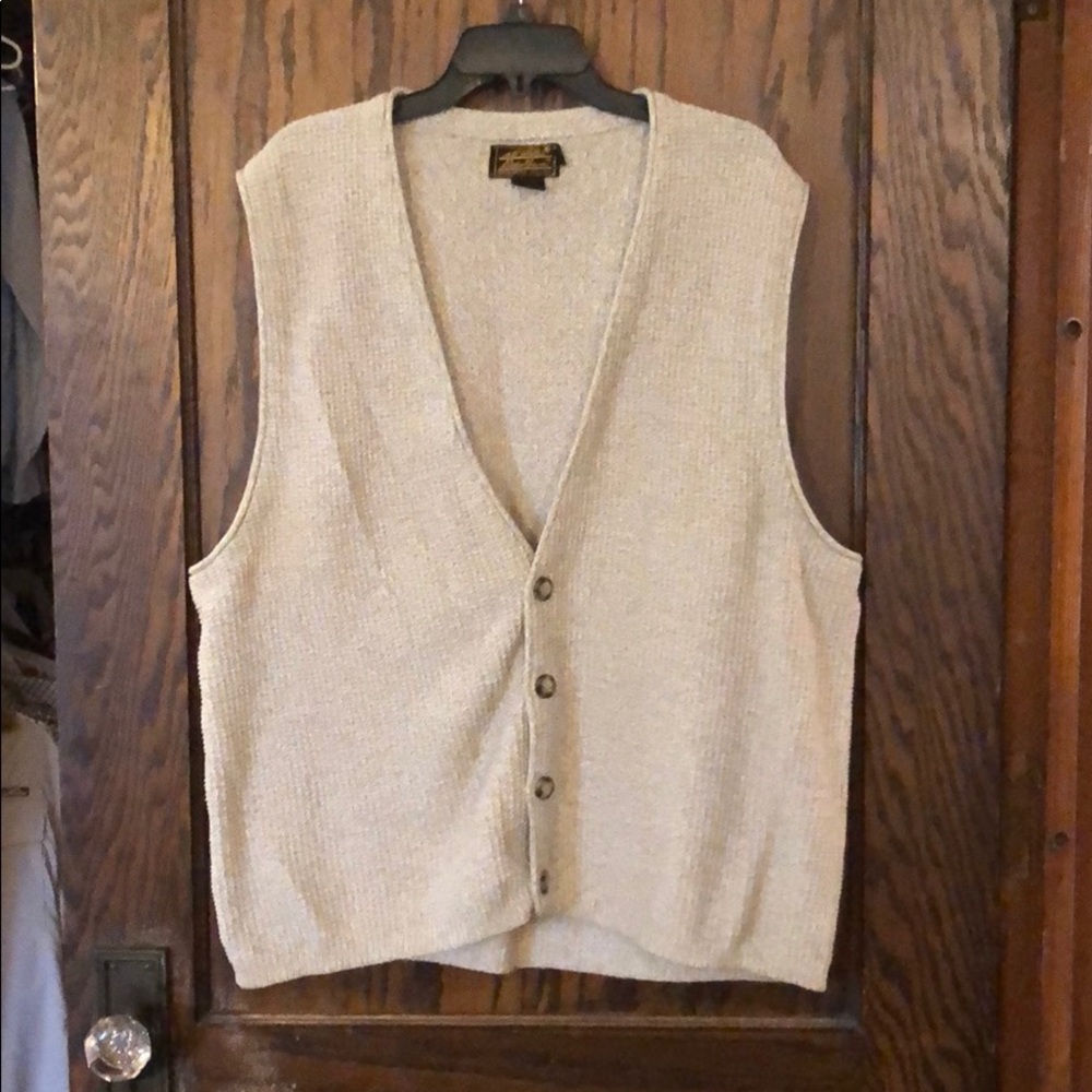 Eddie Bauer men’s sweater vest
